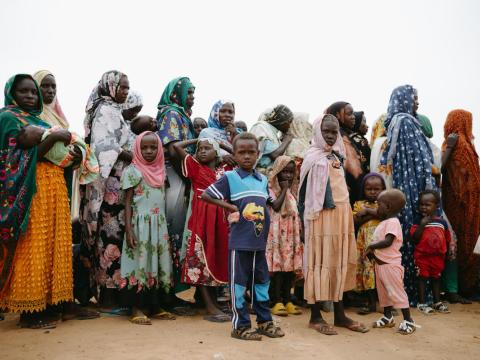 Sudanese refugees waiting to be registered